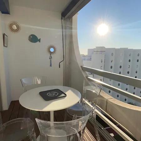 Pgh N37 - Vue Et Port, 8eme Etage, Parking Prive Apartment